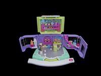 2000 Magical Movin Sports shop Polly Pocket (2)