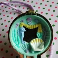 1993 Seashine mermaid locket (4)