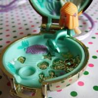 1993 Seashine mermaid locket (9)